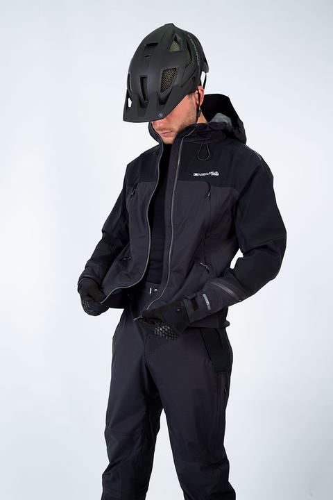 Actual product image Endura MT500 Onesie II (M)