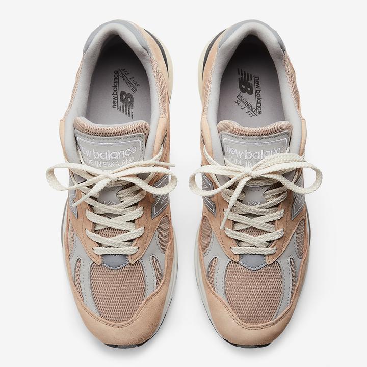 Image du produit New Balance "Elevated Essentials Made in UK991V2" Sneakers (43)