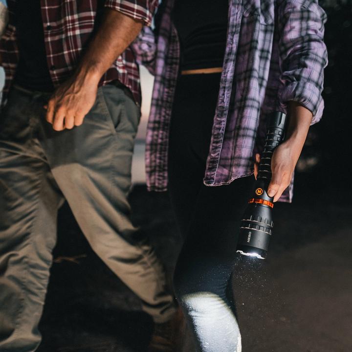 Actual product image Nebo DAVINCI 8000 LED-Taschenlampe (8000 lm)