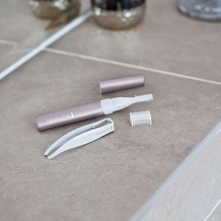 Actual product image Remington Perfect eyebrows kit MPT4000