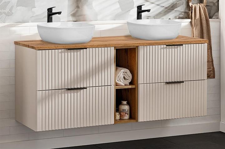 Beige, Blanc, Couleur chrome, Couleurs dorées, Noir