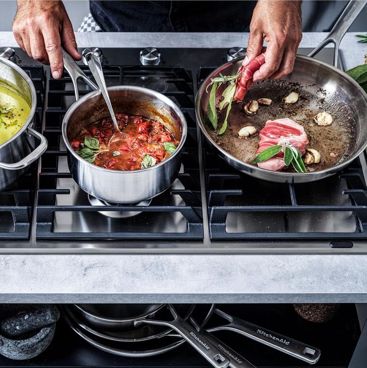 Actual product image KitchenAid 3PLY Opn Frypan 24cm Uncoated (24 cm, Frying pan, Stainless steel)