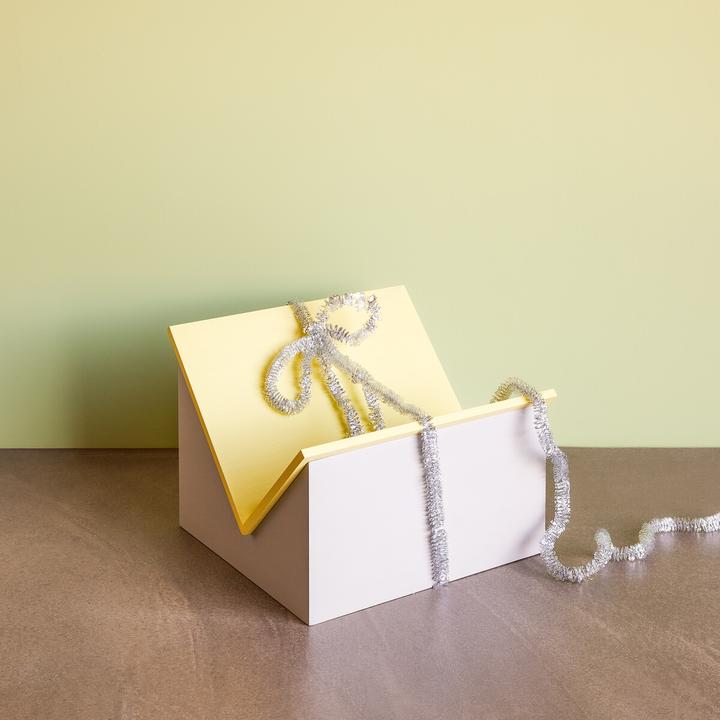 Actual product image Hübsch Tick magazine holder