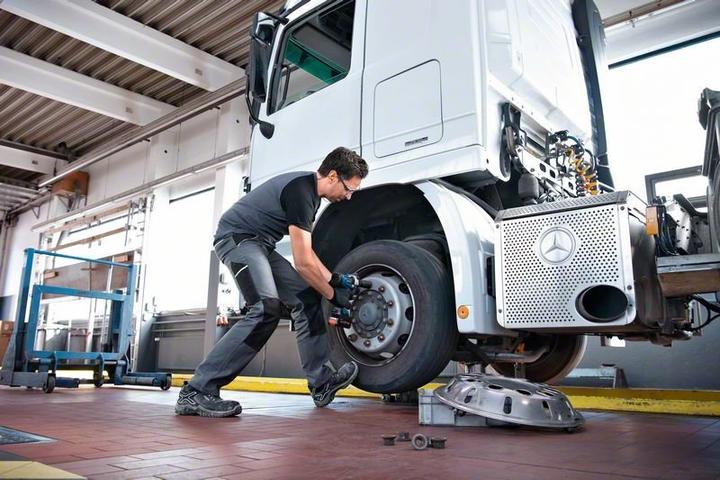 Produktbild Bosch Professional GDS 18V-1050 HC