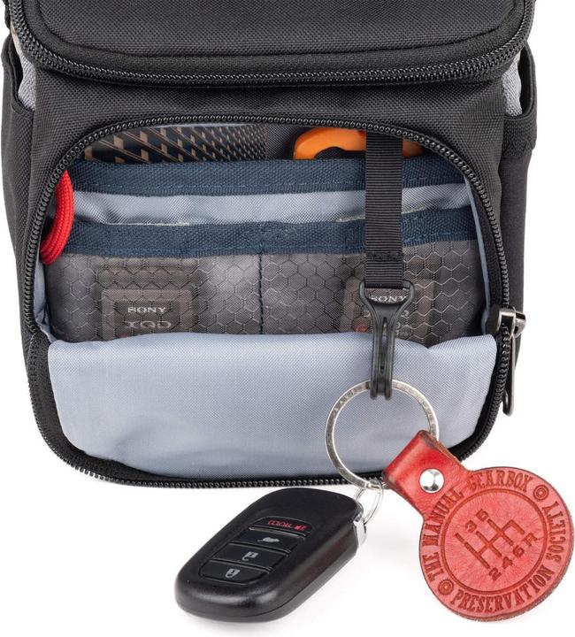 Actual product image Think Tank Mirrorless Mover 10 grey (new)