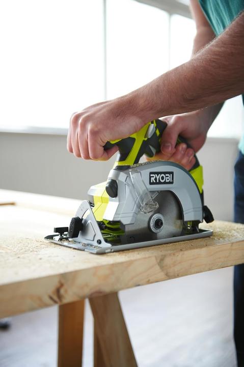 Actual product image Ryobi Ensemble de 9 outils 18V avec perçage, vissage, ponçage, sciage et éclairage