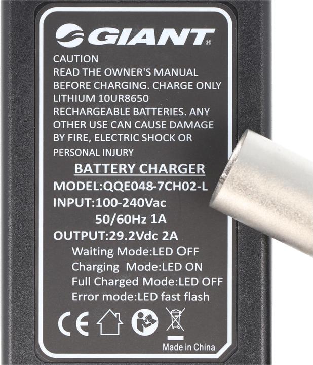 Immagine prodotto Giant Ladegerät Twist E-bike Akku XLR 4-polig 26V (Caricabatterie per biciclette elettriche)