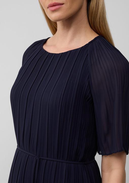 Produktbild S.Oliver Kleid Plissiertes Chiffonkleid mit Bindegürtel (46)