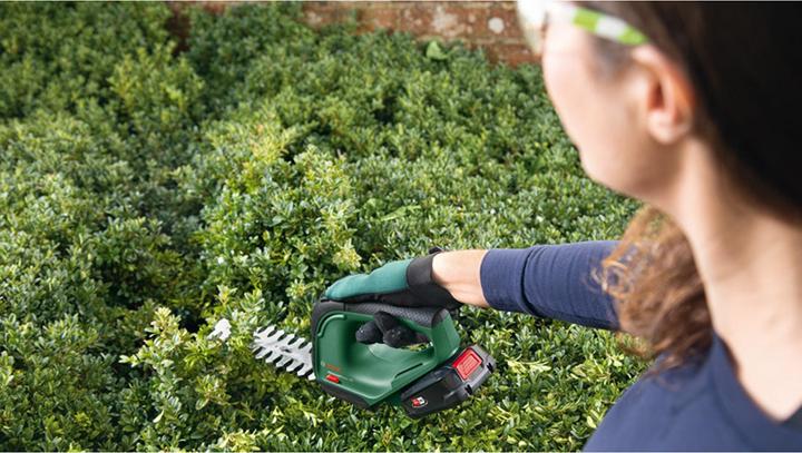Actual product image Bosch Home & Garden Advanced Shear 18 Set (Rechargeable battery operated)