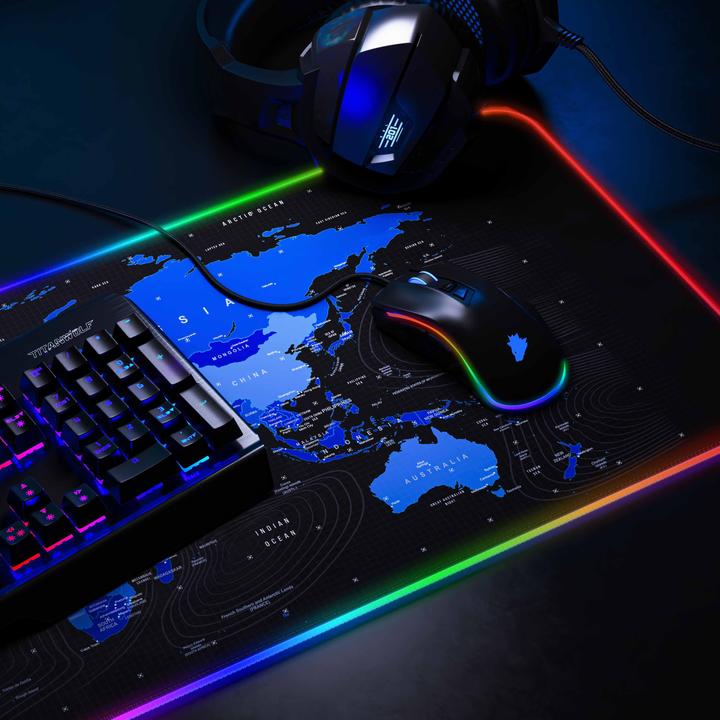 Produktbild Titanwolf RGB Gaming Mauspad, Mausmatte XL 800 x 300mm verbessert Präzision & Geschwindigkeit, Weltkarte blau (XL)
