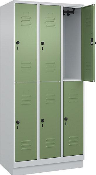 Light grey RAL 7035, Reseda green RAL 6011