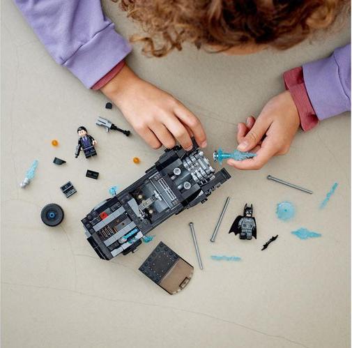 Produktbild LEGO Batmobile: Verfolgung des Pinguins (76181, LEGO DC)