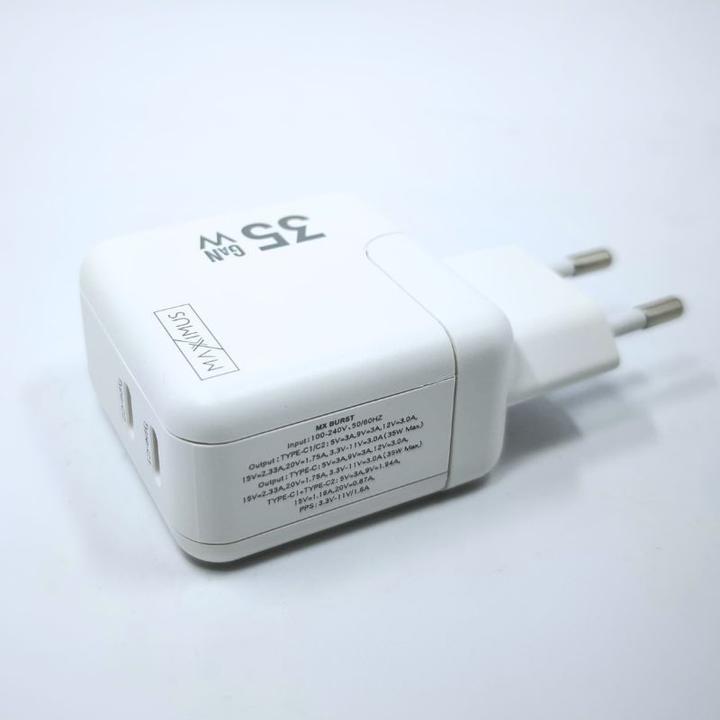 Image du produit Maxximus MX Burst GaN PD 35W Wandladegerät, 2x USB-C + PD 65W C/C Kabel, WEISS (35 W, 2 ports)