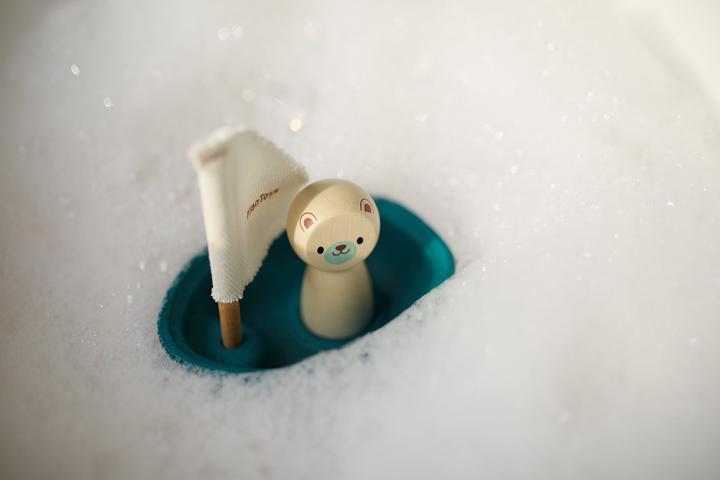 Produktbild Plantoys Segelboot - Eisbär