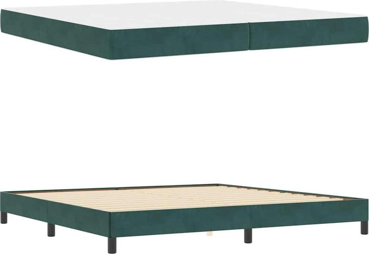 Vert foncé