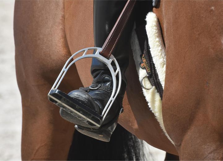 Produktbild Kentucky Horsewear Sattelgurt mit künstlichem Lammfell