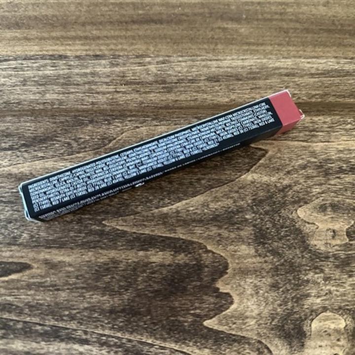 Actual product image MAC Cosmetics Powder Kiss Velv Blurring Slim St Brickthr. (Brickthrough)
