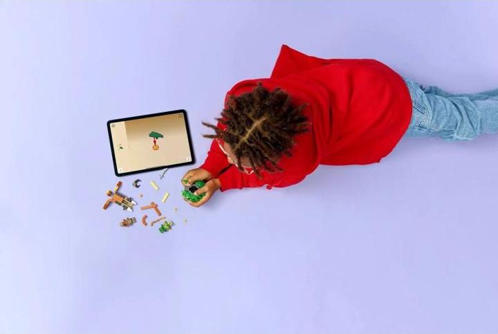 Produktbild LEGO Lloyd vs. Elementarmonster-Spinner (71850)