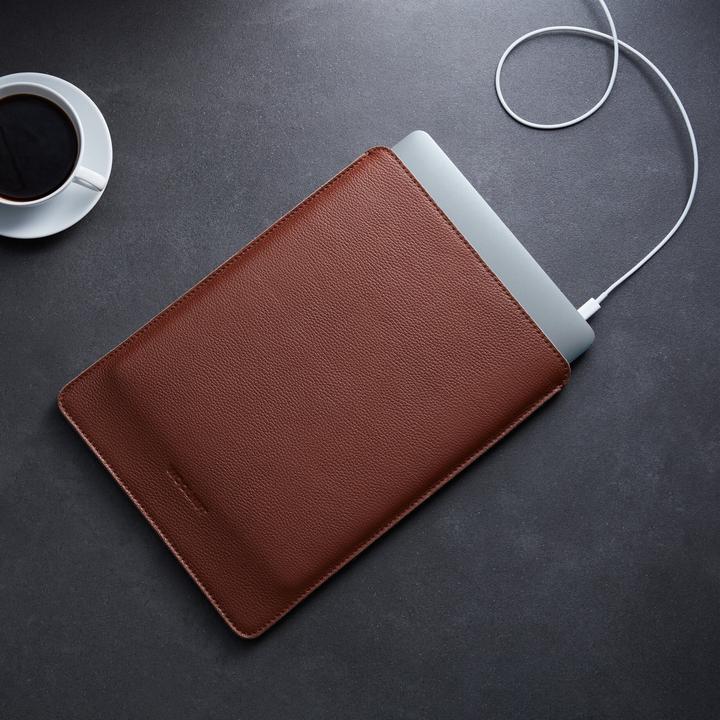 Produktbild Woolnut Leather Sleeve -suojatasku 13" MacBook Pro & Air, konjakki (13")