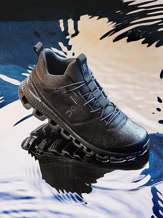 Produktbild On Running Cloud Hi Waterproof (38.5)