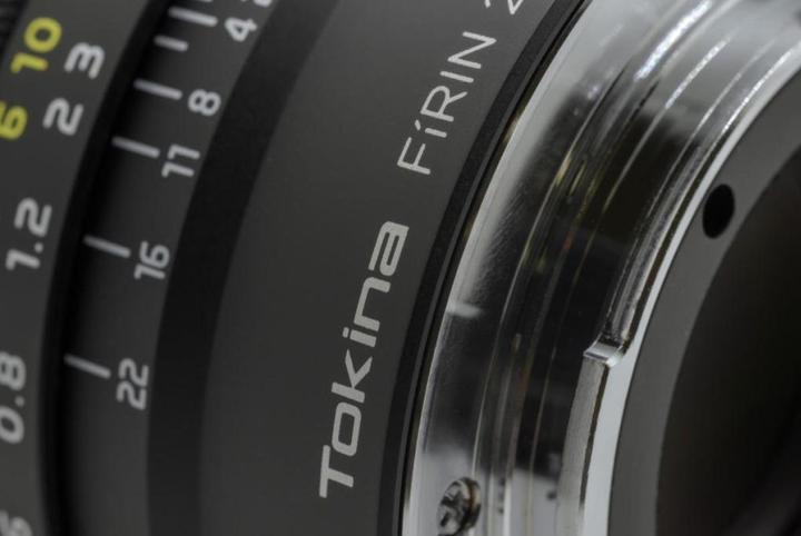 Image du produit Tokina Firin 20mm F2 FE MF Sony FF E-mount (Sony E, APS-C / DX, Plein format)