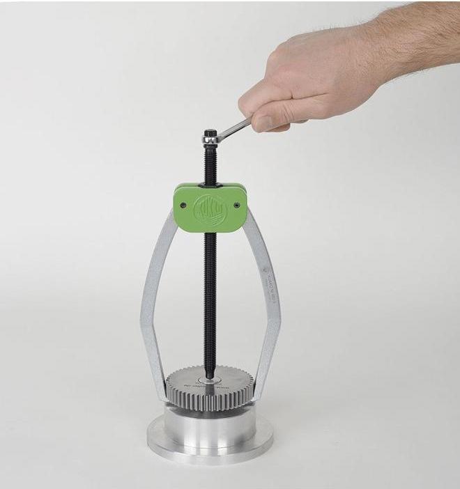 Actual product image Kukko 2-arm puller type 482-3. for span 150