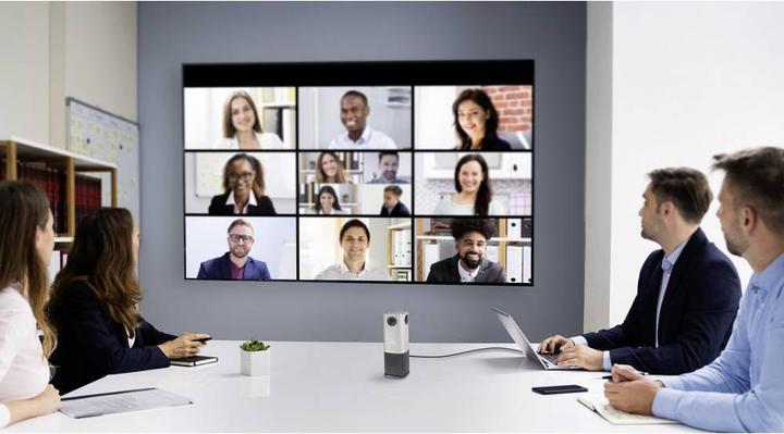 Actual product image Renkforce RF-CC-800 4K webcam 3840 x 2160 pixel stand