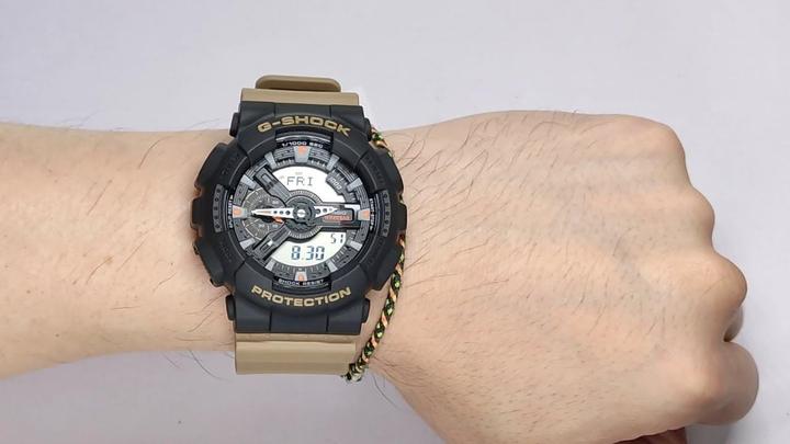 Image du produit Casio GA-110TU-1A5ER (Montre de sport, 51 mm)