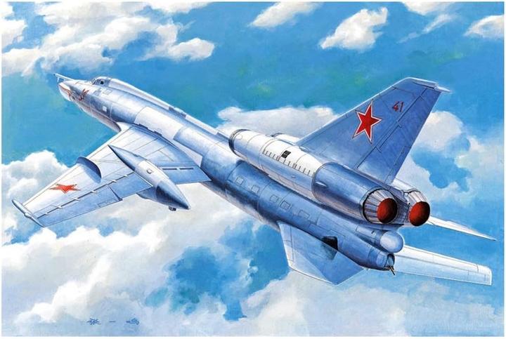 Produktbild Trumpeter Soviet Tu-22K Blinder-B Bomber