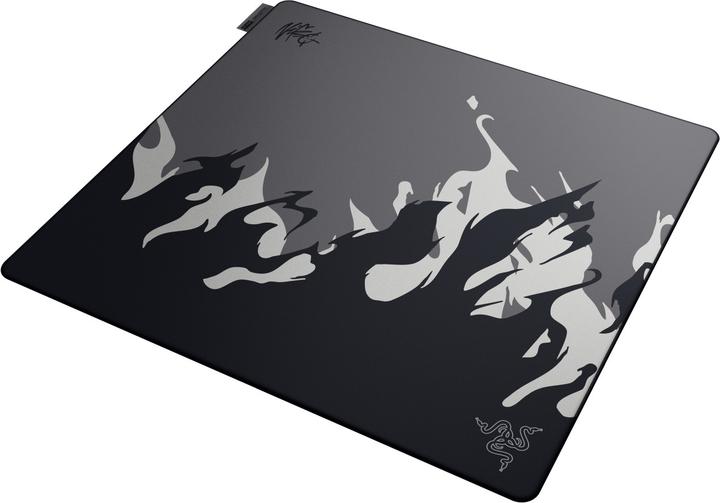 Actual product image Razer Gigantus V2 Pro