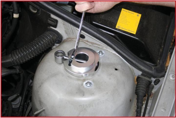 Immagine prodotto KS Tools Strumento per la regolazione della campanatura BMW, Serie 5, Serie 6, Serie 7