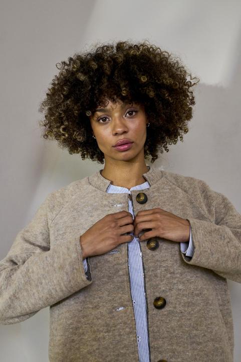 Actual product image Culture Uginny Birgith (XL)