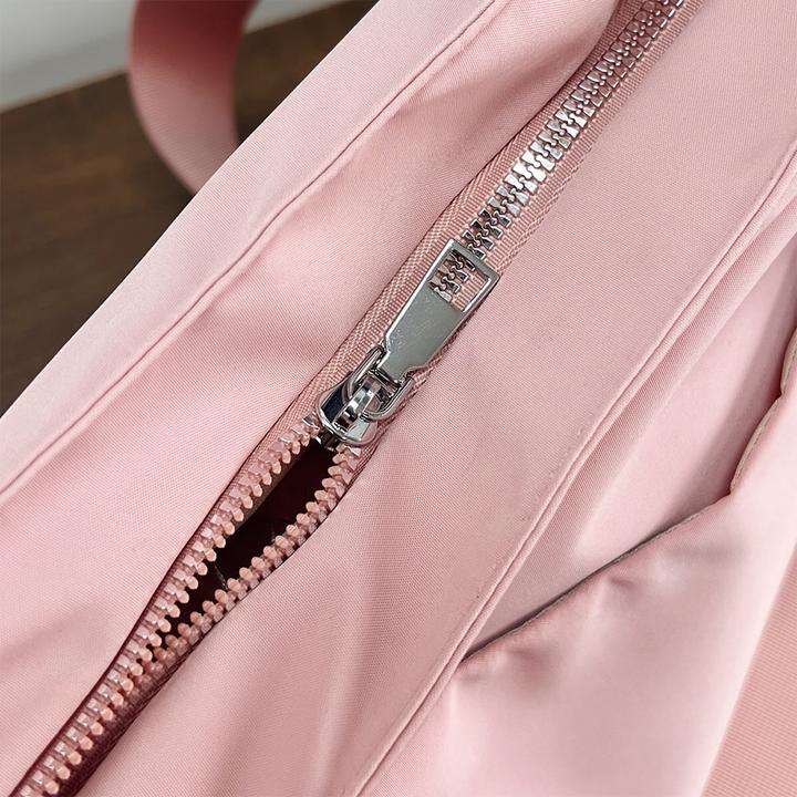 Actual product image Activity Board 1 Stück Tasche mit grossem Fassungsvermögen - Minimalistische Freizeittasche für Arbeit und Reisen -