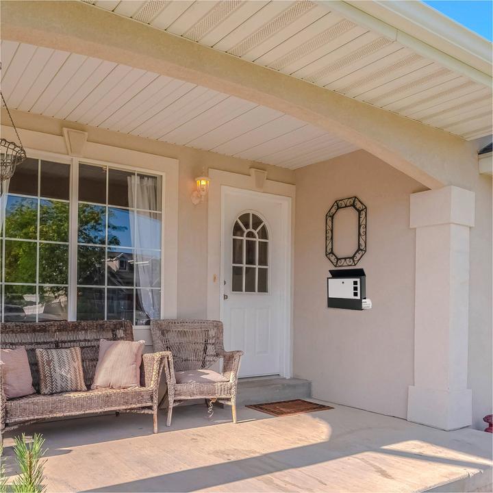 Actual product image Arebos Mailbox