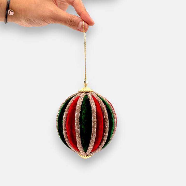 Actual product image Mon Chouchou Weihnachtskugel Samt rot grün gold