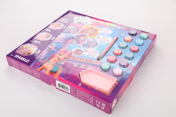 Produktbild Diamond Dotz DOTZIES® Original Diamond Painting Set My Little Pony mit 6 Motiven: 2 Bilder 15 x 15 cm, 2 Armbände