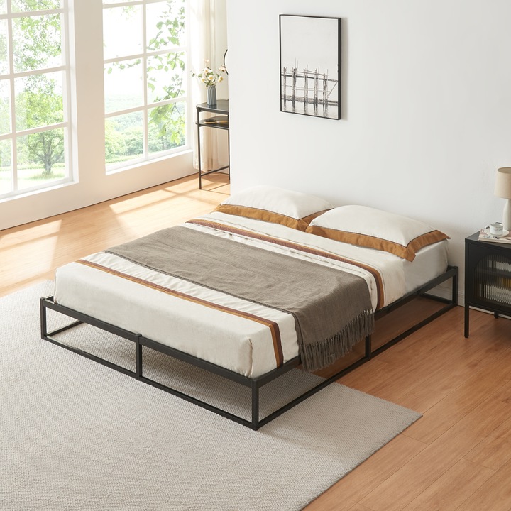 Produktbild En.Casa Metallbett Trerunta mit Matratze 140 x 200 cm Stahl Schwarz (140 x 200 cm)