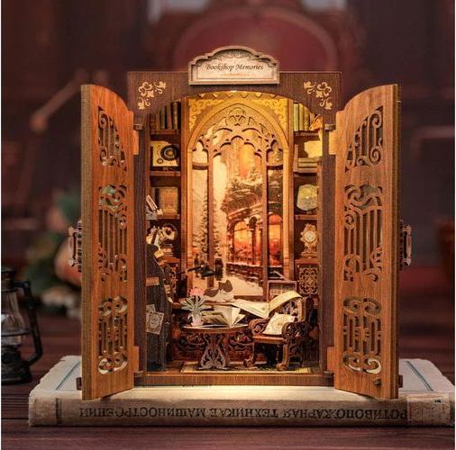 Produktbild Verborgene Bücherstube - Book Nook