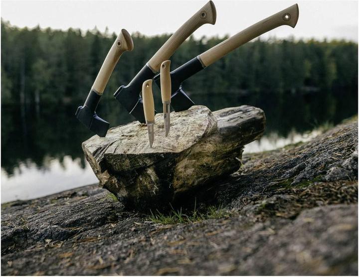 Actual product image Fiskars North N12 Splitting axe