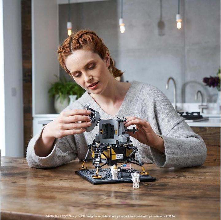 Immagine prodotto LEGO NASA Apollo 11 Lunar Lander (10266, LEGO Creator Expert, Set LEGO rari)