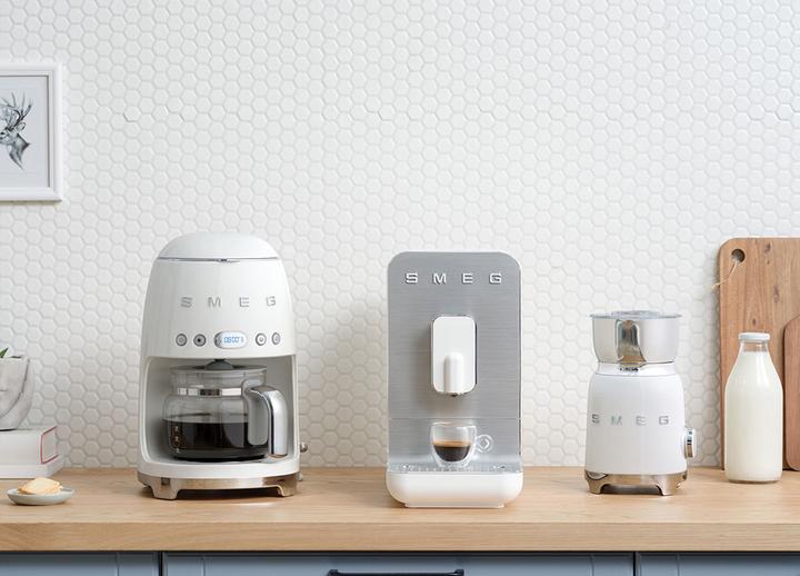 Produktbild Smeg DCF02WHEU