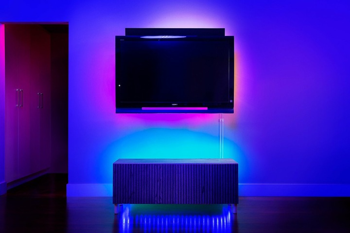 Actual product image Razer Aether Smart Light Strips - RGB LED Strips for Smart Homes (Multicoloured, 200 cm, Indoor)