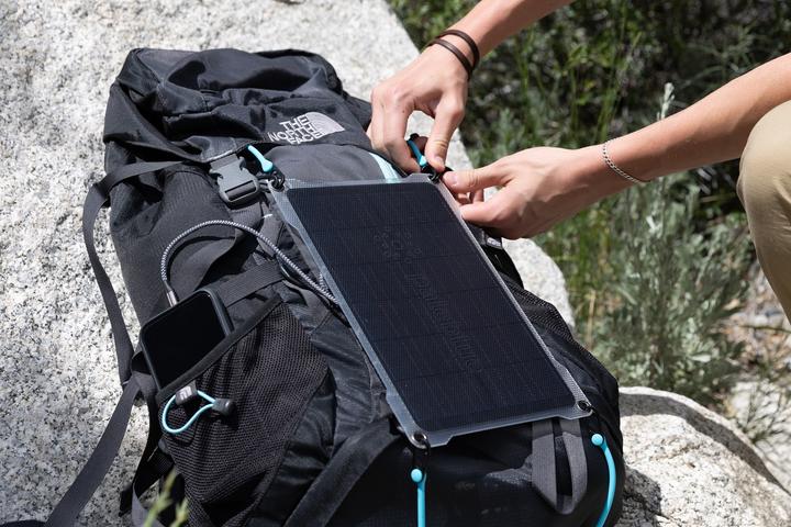 Produktbild Pale Blue Approach Solar Panel 7W (7 W, 0.31 kg)