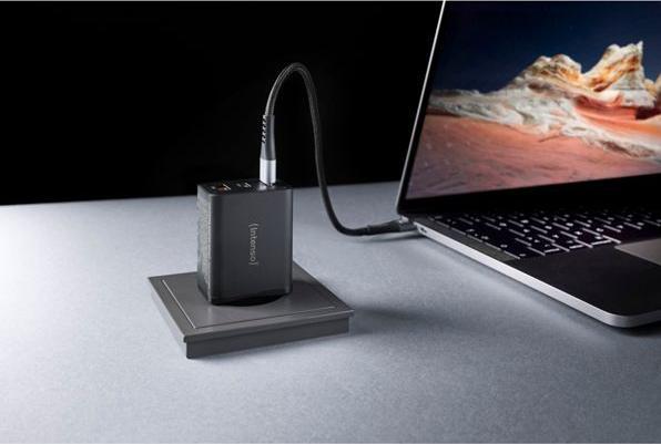 Actual product image Intenso GAN Adapter (65 W)