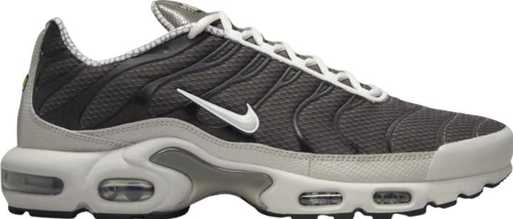 cave stone, Metallic Pewter, Summit White, Vast Grey