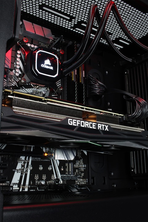 Produktbild Mifcom Savage RTX2080Ti Core i7 (Intel Core i7-9700K, 16 GB, 500 GB, GeForce RTX 2080 Ti)