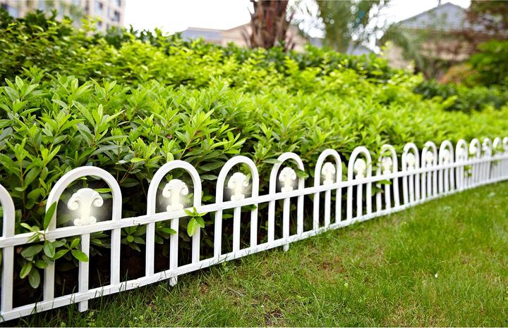 Immagine prodotto HTI-Living Beeteinfassung 240 cm Bögen mit Lichterkette