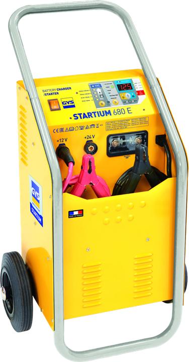 GYS Battery charger STARTIUM 680 E 12/24V 20-675/20-525Ah / charging current 45A / max.2 (12V, 24V, 45 A)