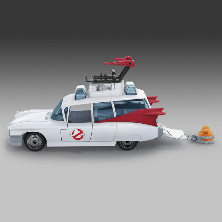 Actual product image Hasbro The Real Ghostbusters: ECTO-1 - Kenner Classics