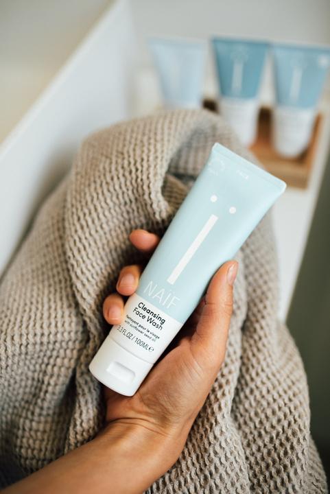 Actual product image Naïf Face (Facial cleansing wipes, 100 ml)